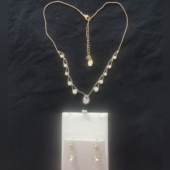 Necklace and earring set - Picture 2 of 3